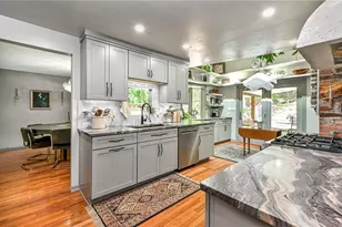 109 Colwyn Rd, Ross Twp, PA 15237 - Photo 2