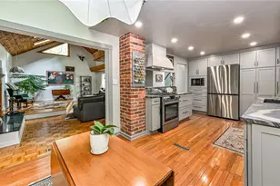 109 Colwyn Rd, Ross Twp, PA 15237 - Photo 6