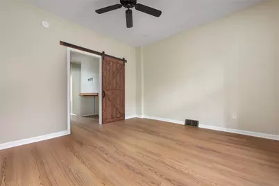2828 Larkins Way, Pittsburgh, PA 15203 - Photo 4