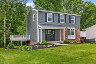 208 Lochinver Dr, Moon/Crescent Twp, PA 15108 - Photo 2