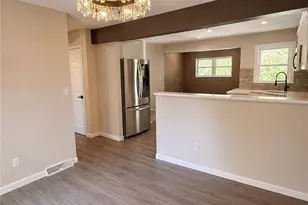 870 N Buhl Farm Dr, Sharpsville, PA 16148 - Photo 6