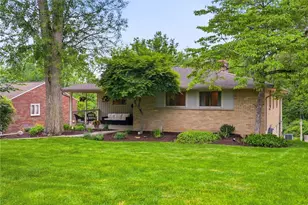 1298 Arrowood Dr, Pittsburgh, PA 15243 - Photo 2