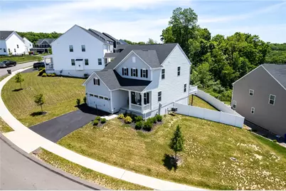 149 Woodsman Ridge Dr, Jackson Township, PA 16063 - Photo 2