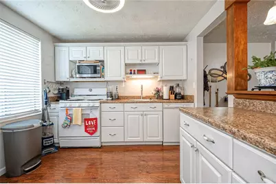 417 Lark Tree Cir, South Fayette, PA 15017 - Photo 2