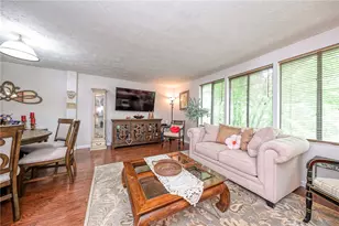 417 Lark Tree Cir, South Fayette, PA 15017 - Photo 8