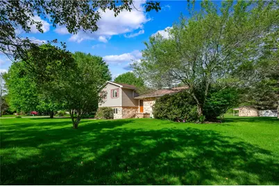 23 Kimberly Dr, Liberty Township, PA 16127 - Photo 2