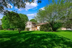 23 Kimberly Dr, Liberty Township, PA 16127 - Photo 2