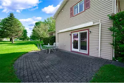 23 Kimberly Dr, Liberty Township, PA 16127 - Photo 6