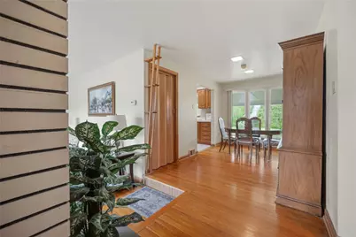 4406 West Run Rd, Pittsburgh, PA 15120 - Photo 2