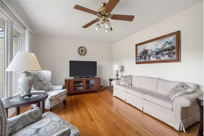 4406 West Run Rd, Pittsburgh, PA 15120 - Photo 4