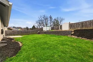 102 Dunbar Dr, Wilkins Township, PA 15235 - Photo 36
