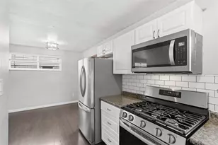 102 Dunbar Dr, Wilkins Township, PA 15235 - Photo 6