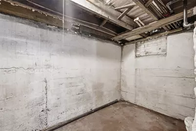 401 E Burgess St, Pittsburgh, PA 15214 - Photo 32