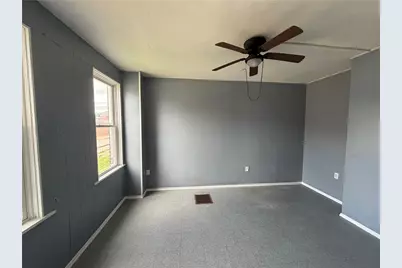 537 Thompson, Donora, PA 15033 - Photo 4