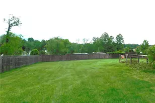 204 David Dr, South Union Township, PA 15401 - Photo 4
