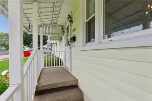 1009 Hazel St, New Castle, PA 16101 - Photo 4
