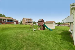 1009 Hazel St, New Castle, PA 16101 - Photo 32