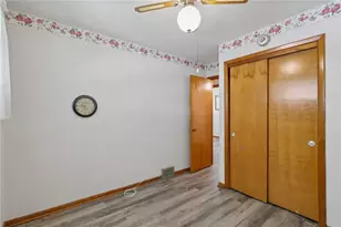 1009 Hazel St, New Castle, PA 16101 - Photo 18