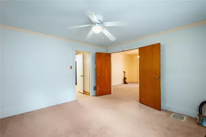 1260 Grove Rd, Pittsburgh, PA 15234 - Photo 10
