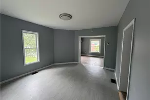 549 Thompson, Donora, PA 15033 - Photo 10
