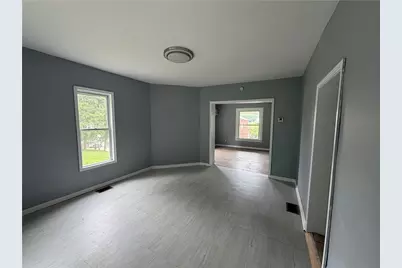 549 Thompson, Donora, PA 15033 - Photo 10