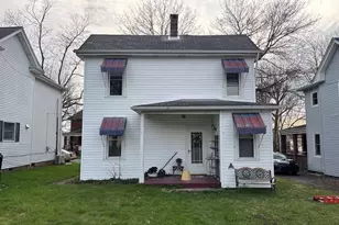 1127 Sycamore St, Connellsville, PA 15425 - Photo 2