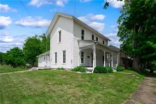 303 Home St, Mercer Boro, PA 16137 - Photo 2