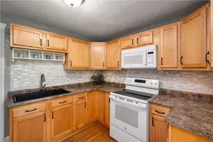 303 Home St, Mercer Boro, PA 16137 - Photo 14