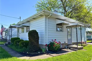 1010 Sunset Ave, Grove City Boro, PA 16127 - Photo 2