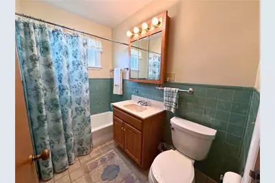 1010 Sunset Ave, Grove City Boro, PA 16127 - Photo 14