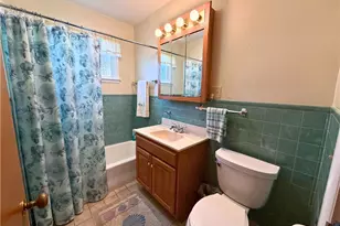 1010 Sunset Ave, Grove City Boro, PA 16127 - Photo 14