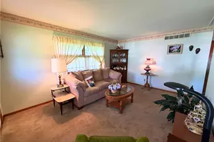 1010 Sunset Ave, Grove City Boro, PA 16127 - Photo 6