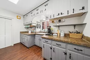 2106 Victoria Ave, Arnold, PA 15068 - Photo 12
