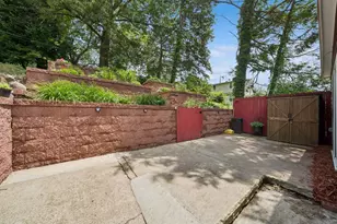 2106 Victoria Ave, Arnold, PA 15068 - Photo 30