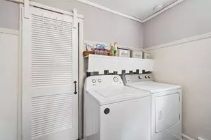 2106 Victoria Ave, Arnold, PA 15068 - Photo 10