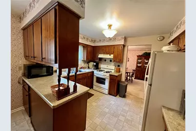 156 Clarksen Dr, Union Township, PA 16101 - Photo 12