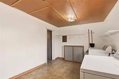 136 Morewood St, Mt Pleasant Boro, PA 15666 - Photo 20