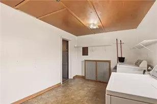 136 Morewood St, Mt Pleasant Boro, PA 15666 - Photo 20