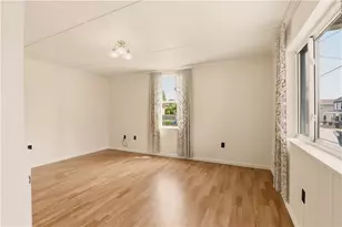 136 Morewood St, Mt Pleasant Boro, PA 15666 - Photo 6