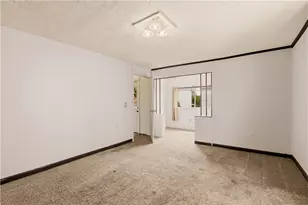 136 Morewood St, Mt Pleasant Boro, PA 15666 - Photo 14