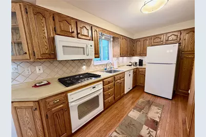 155 Westwood Mnr, Twp of But NW, PA 16001 - Photo 6