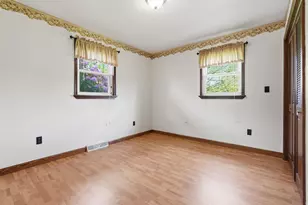 1389 Gilchrist Rd, Bethel Township, PA 15690 - Photo 18