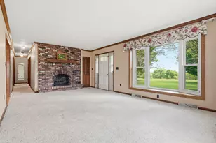 1389 Gilchrist Rd, Bethel Township, PA 15690 - Photo 10