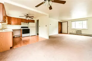 2044 Renton Rd, Pittsburgh, PA 15239 - Photo 6