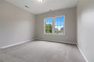 1312 Village Ln, Bridgeville, PA 15017 - Photo 24
