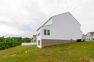 109 Mesa Dr, Moon/Crescent Twp, PA 15108 - Photo 32