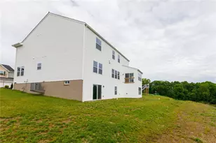 109 Mesa Dr, Moon/Crescent Twp, PA 15108 - Photo 30