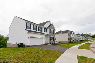 109 Mesa Dr, Moon/Crescent Twp, PA 15108 - Photo 32