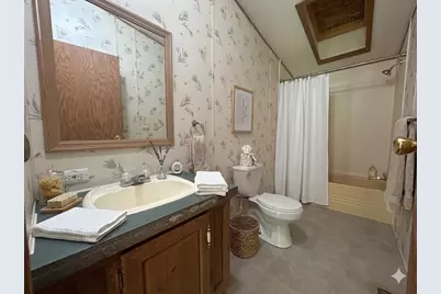 5 Spruce Ln, White Township, PA 15701 - Photo 8