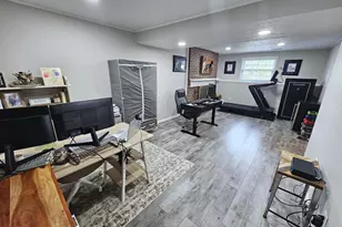 1021 Balsam Dr, South Strabane, PA 15301 - Photo 20